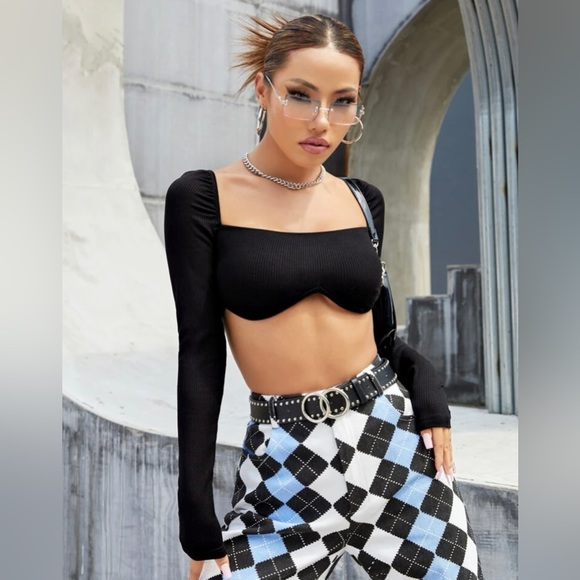 Long sleeve black crop top - Picture 1 of 2